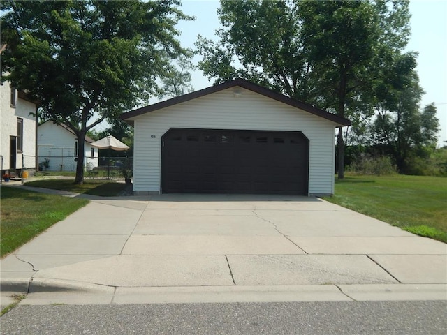 view of detached garage