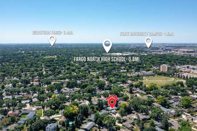 2807 Edgewood Dr N, Fargo, ND 58102 - drone / aerial view