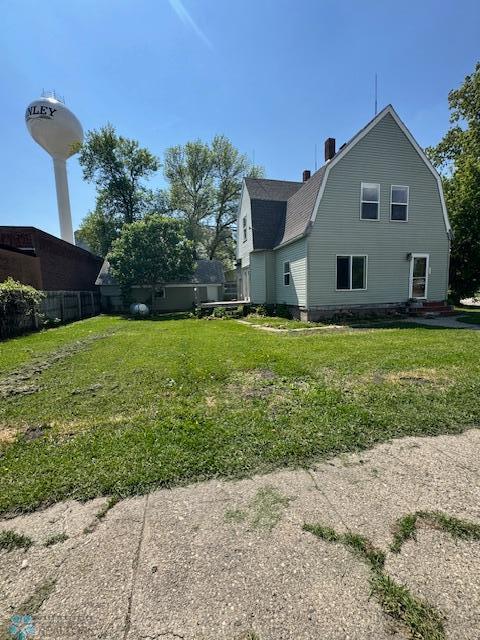 201 Central Ave, Finley, ND 58230 - photo 2