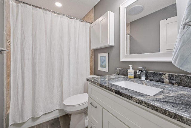 215 Barry Ave S Unit 306, Wayzata, MN 55391 - full bath with toilet, vanity, and shower / tub combo