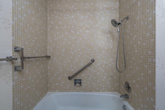 529 Spring St Unit 4, Kenyon, MN 55946 - bathroom featuring bathing tub / shower combination