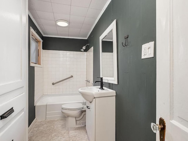 5844 Stagecoach Trl N, Oak Park Heights, MN 55082 - full bathroom featuring vanity and  shower combination