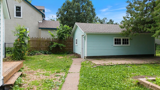 5844 Stagecoach Trl N, Oak Park Heights, MN 55082 - view of yard featuring an outbuilding and a patio