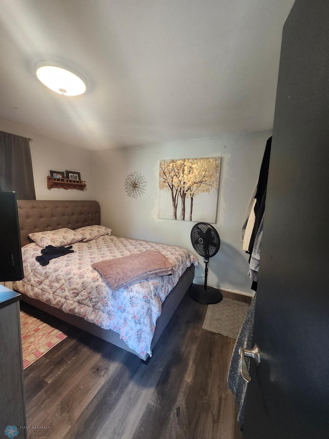 26 5th Ave SE, Lidgerwood, ND 58053 - bedroom featuring wood finished floors