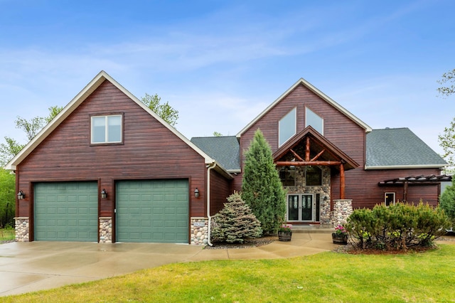 5784 Mcgowan Rd, Brainerd, MN 56401 - chalet / cabin with stone siding, driveway, and a front lawn