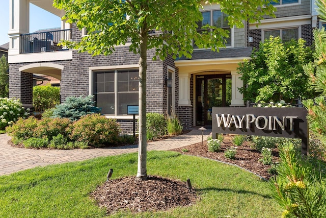 415 Indian Mound St Unit 302, Wayzata, MN 55391 - community sign featuring a yard