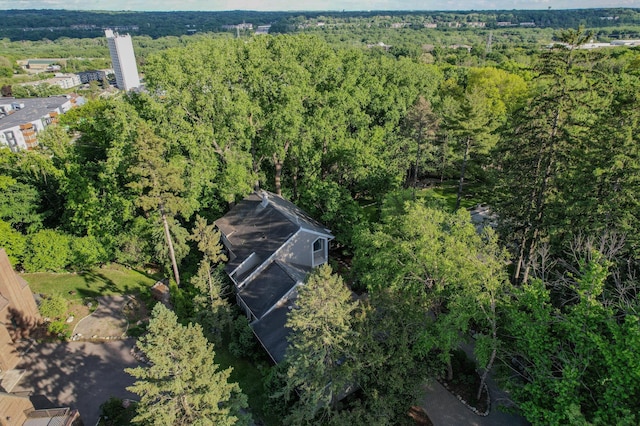 2 Edgcumbe Pl, Saint Paul, MN 55116 - aerial overview of property's location with a heavily wooded area