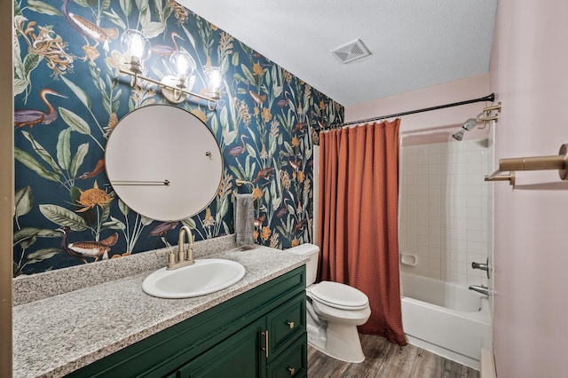 2250 Ridge Dr Unit 31, Saint Louis Park, MN 55416 - photo 1