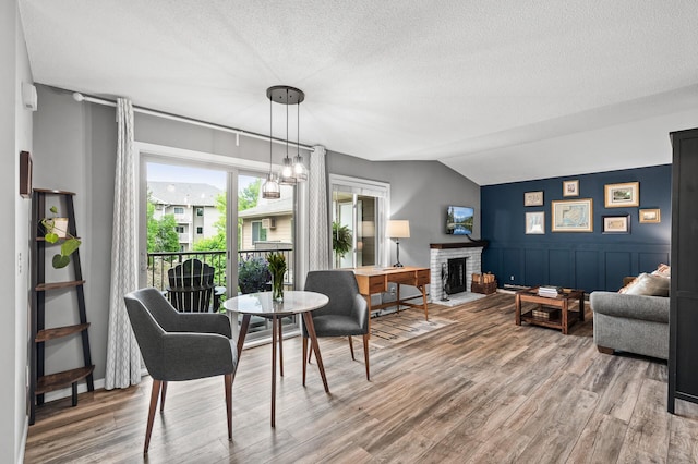 2250 Ridge Dr Unit 31, Saint Louis Park, MN 55416 - photo 3