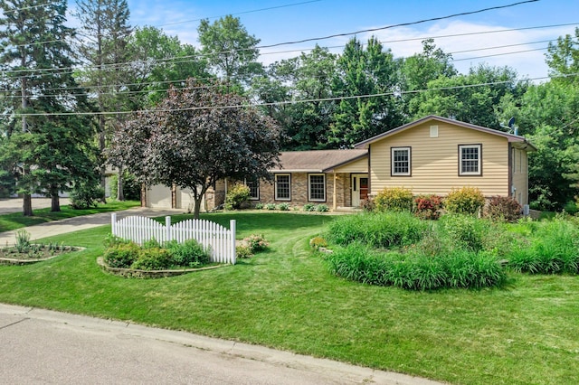 331 Sunset Ln N, Cambridge, MN 55008 - view of front facade with driveway