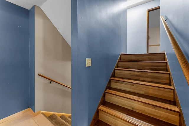331 Sunset Ln N, Cambridge, MN 55008 - view of stairway
