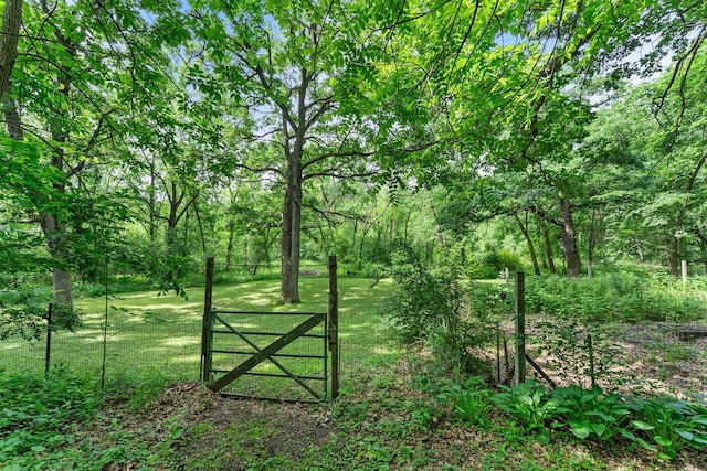 331 Sunset Ln N, Cambridge, MN 55008 - view of gate
