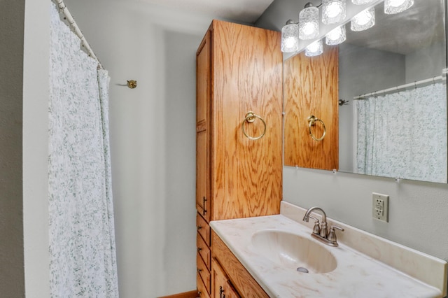 20473 Leisure Dr, Pelican Rapids, MN 56572 - full bath featuring vanity and a shower with curtain