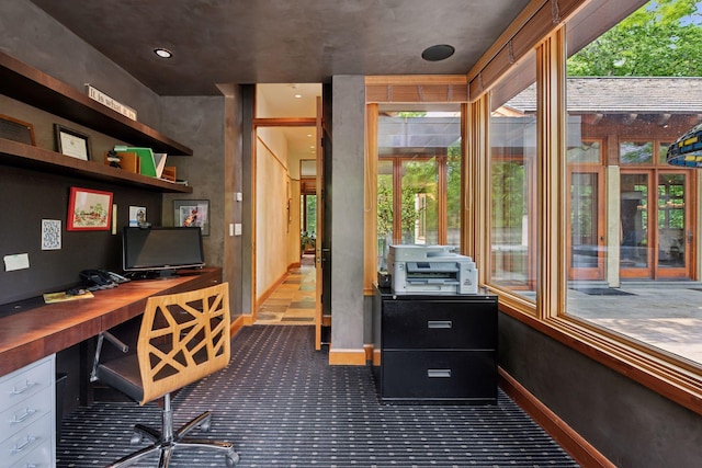 20545 Linden Rd, Deephaven, MN 55331 - office space with dark colored carpet and baseboards