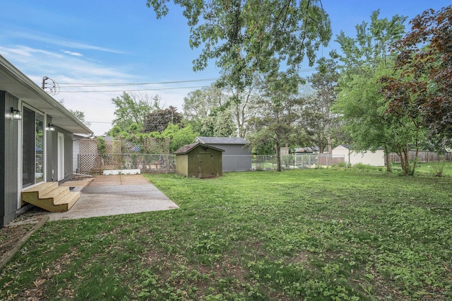 3213 63rd Ave N, Brooklyn Center, MN 55429 - view of yard featuring a deck