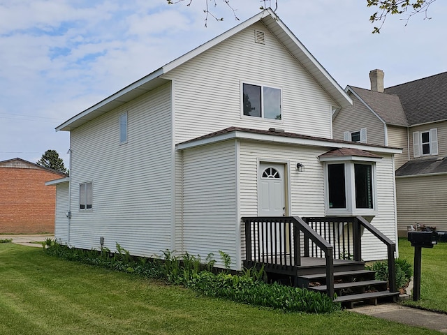 2729 King Ave, Slayton, MN 56172 - view of front of home featuring a front yard