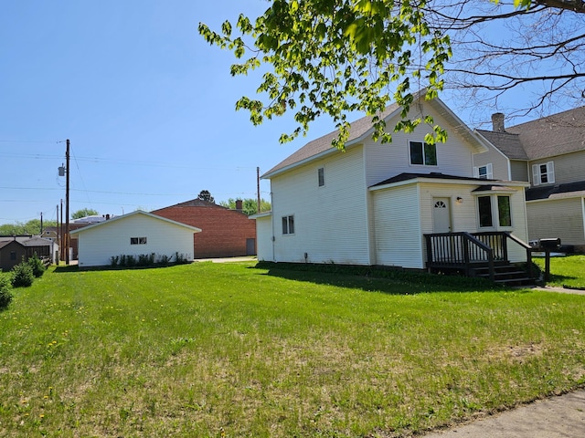 2729 King Ave, Slayton, MN 56172 - view of property exterior with a lawn