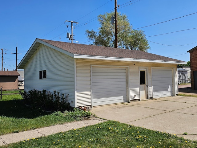2729 King Ave, Slayton, MN 56172 - view of detached garage