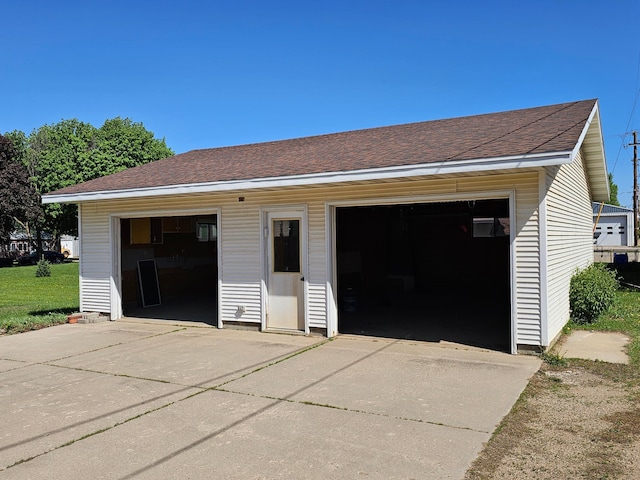 2729 King Ave, Slayton, MN 56172 - view of detached garage