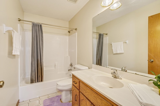 121 Yorkton Rdg, Little Canada, MN 55117 - full bathroom with vanity, shower / bathtub combination with curtain, and toilet