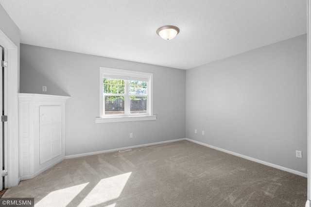 230 8th St NW, Elk River, MN 55330 - unfurnished room with carpet flooring and baseboards