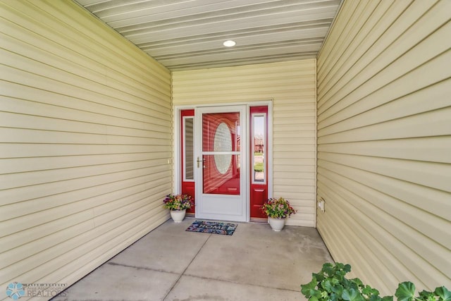 view of property entrance