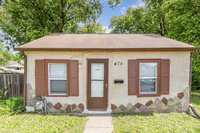 476 Brainerd Ave, Saint Paul, MN 55130 - view of front of home featuring stucco siding and roof with shingles