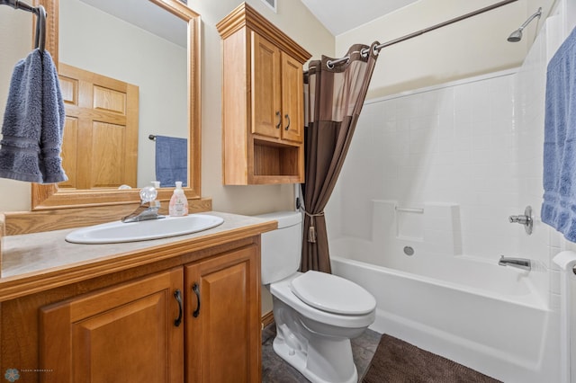 15350 Blackhawk Rd, Audubon, MN 56511 - full bath with toilet, vanity, shower / tub combo with curtain, and tile patterned floors