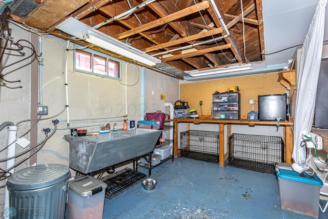 1538 10th St N, Fargo, ND 58102 - below grade area with a sink