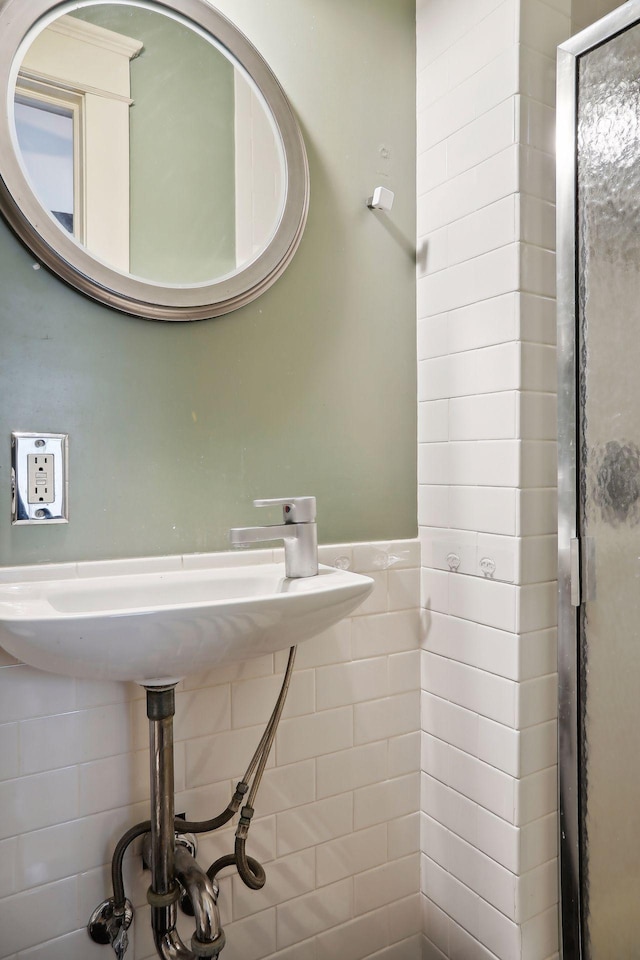 3205 Grand Ave S, Minneapolis, MN 55408 - bathroom featuring a shower stall and wainscoting
