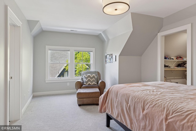 46 Crocus Pl, Saint Paul, MN 55102 - bedroom featuring carpet floors, lofted ceiling, and baseboards