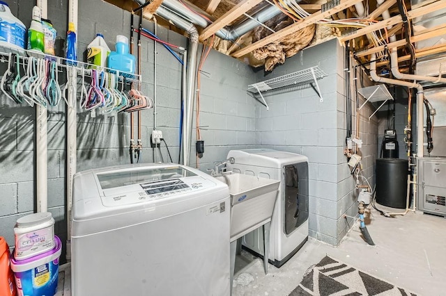 10034 191st Ave NW, Elk River, MN 55330 - laundry area featuring washing machine and dryer