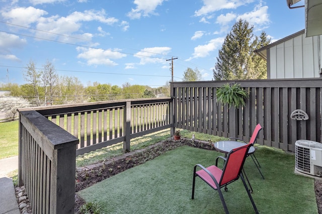 6872 Grenwich Ln N Unit 0, Oakdale, MN 55128 - view of patio / terrace