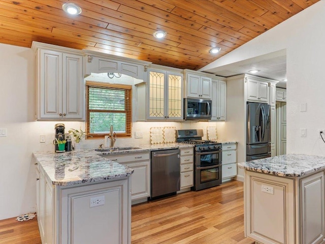 30703 Lakeview Dr, Breezy Point, MN 56472 - kitchen with appliances with stainless steel finishes, a sink, wooden ceiling, a peninsula, and light wood-style floors