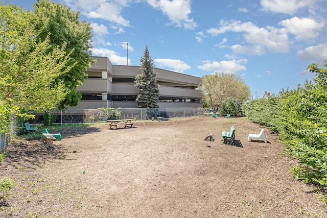 730 Stinson Blvd Unit 406, Minneapolis, MN 55413 - view of home's community with fence