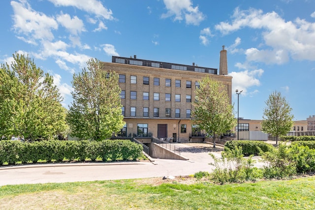 730 Stinson Blvd Unit 406, Minneapolis, MN 55413 - view of building exterior