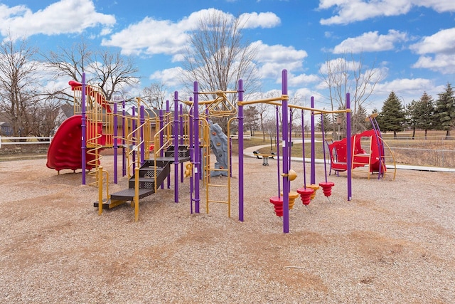 1264 Snelling Ave N, Saint Paul, MN 55108 - view of community jungle gym