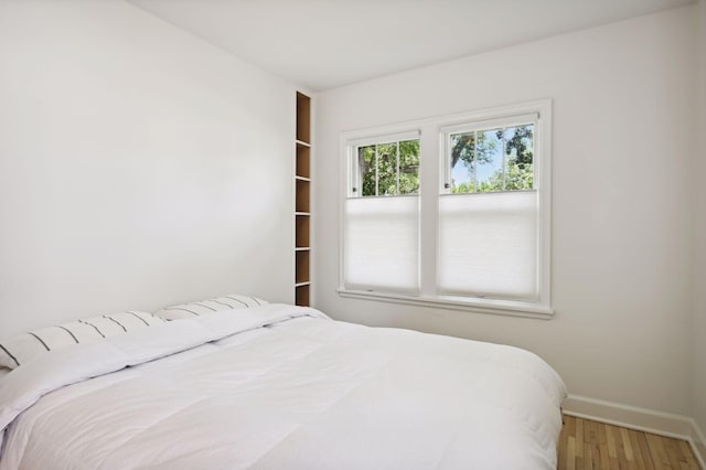3937 Ewing Ave S, Minneapolis, MN 55410 - bedroom featuring wood finished floors and baseboards