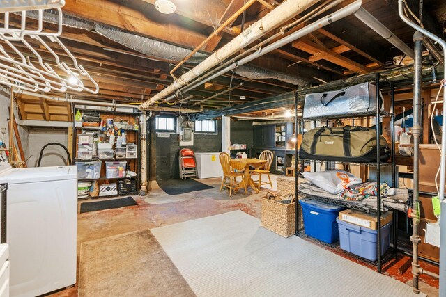 basement with washer / dryer