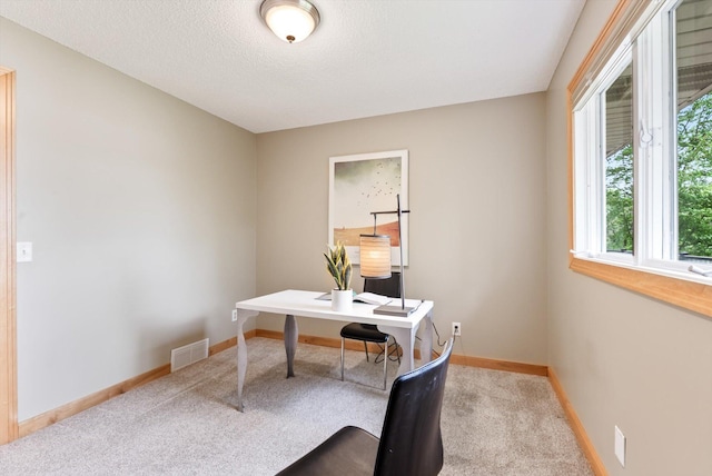 2270 Manning Trl N, Lake Elmo, MN 55042 - carpeted office space featuring baseboards