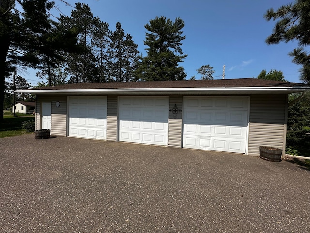 326 5th St NE, Crosby, MN 56441 - view of detached garage