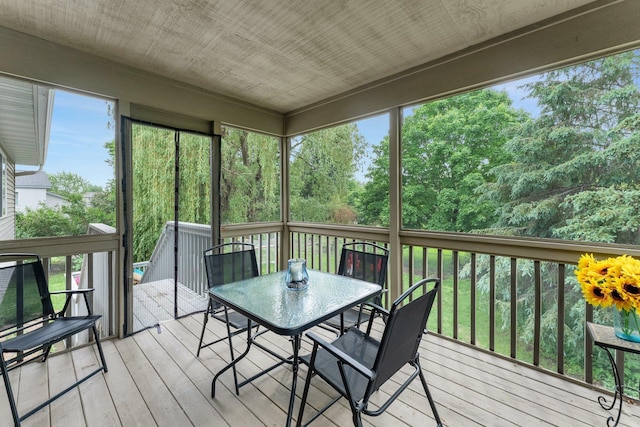 903 3rd Ave SW, Isanti, MN 55040 - sunroom / solarium with outdoor dining space