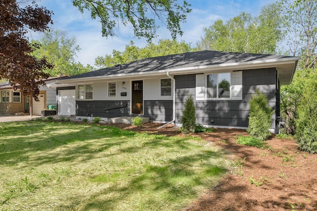 1805 Melrose Ave, Saint Louis Park, MN 55426 - view of front of home with a front yard