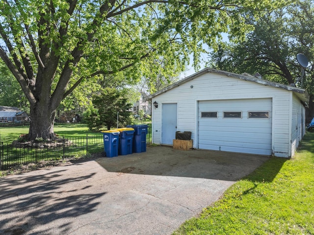 37726 2nd Ave, Dennison, MN 55018 - detached garage with asphalt driveway