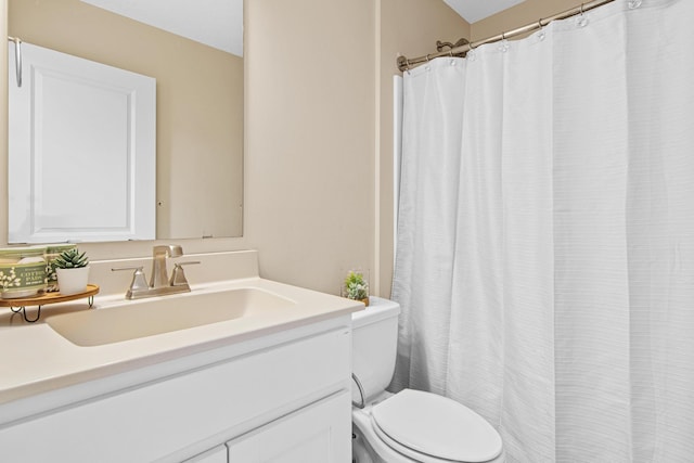 5024 Humboldt Ln N, Minneapolis, MN 55430 - full bathroom featuring vanity and toilet