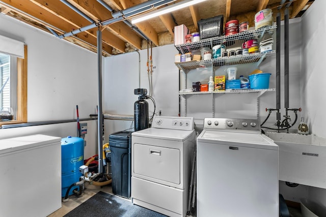 2308 Crosstown Blvd NE, Ham Lake, MN 55304 - laundry area with independent washer and dryer