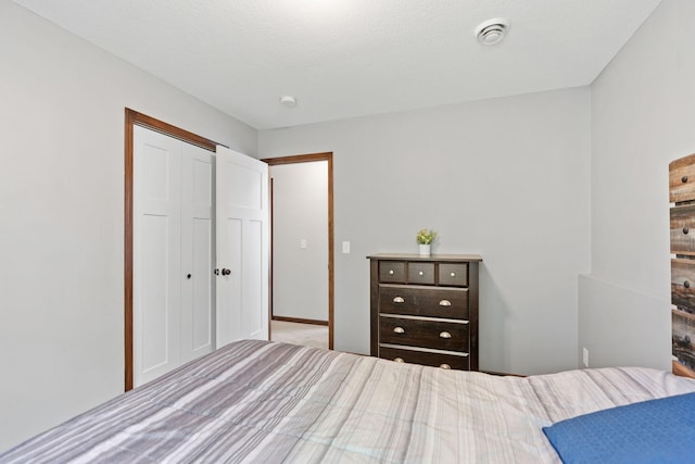 805 Cologne Ln, Waverly, MN 55390 - bedroom with a closet