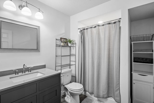 1002 8th Ave N, Princeton, MN 55371 - bathroom with toilet, vanity, and curtained shower