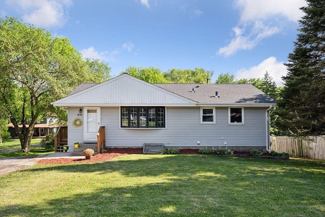 view of front of house with a shingled roof