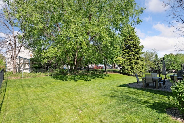 1780 Quail Dr, Shakopee, MN 55379 - view of yard featuring a patio